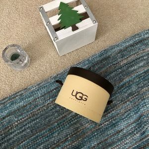 UGG black earmuffs ❄️☃️